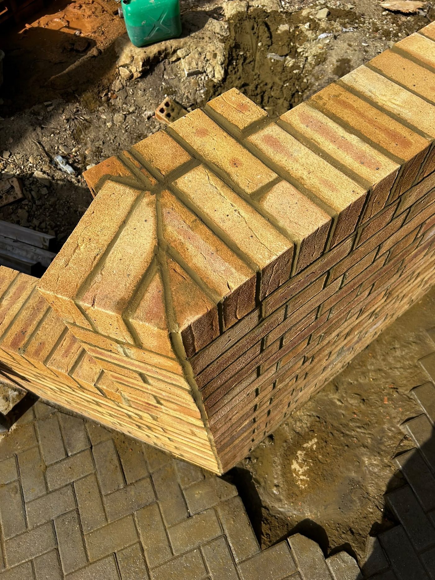 Buff facing brickwork pier detail